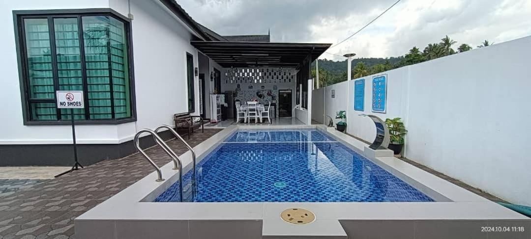 Homestay Villa H With Pool Kuala Terengganu Luaran gambar